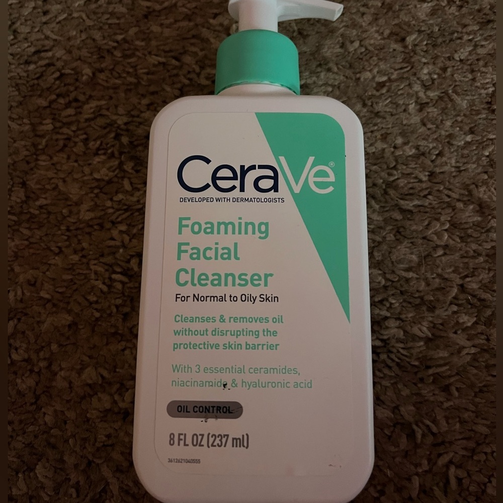 CeraVe, foaming facial cleanser